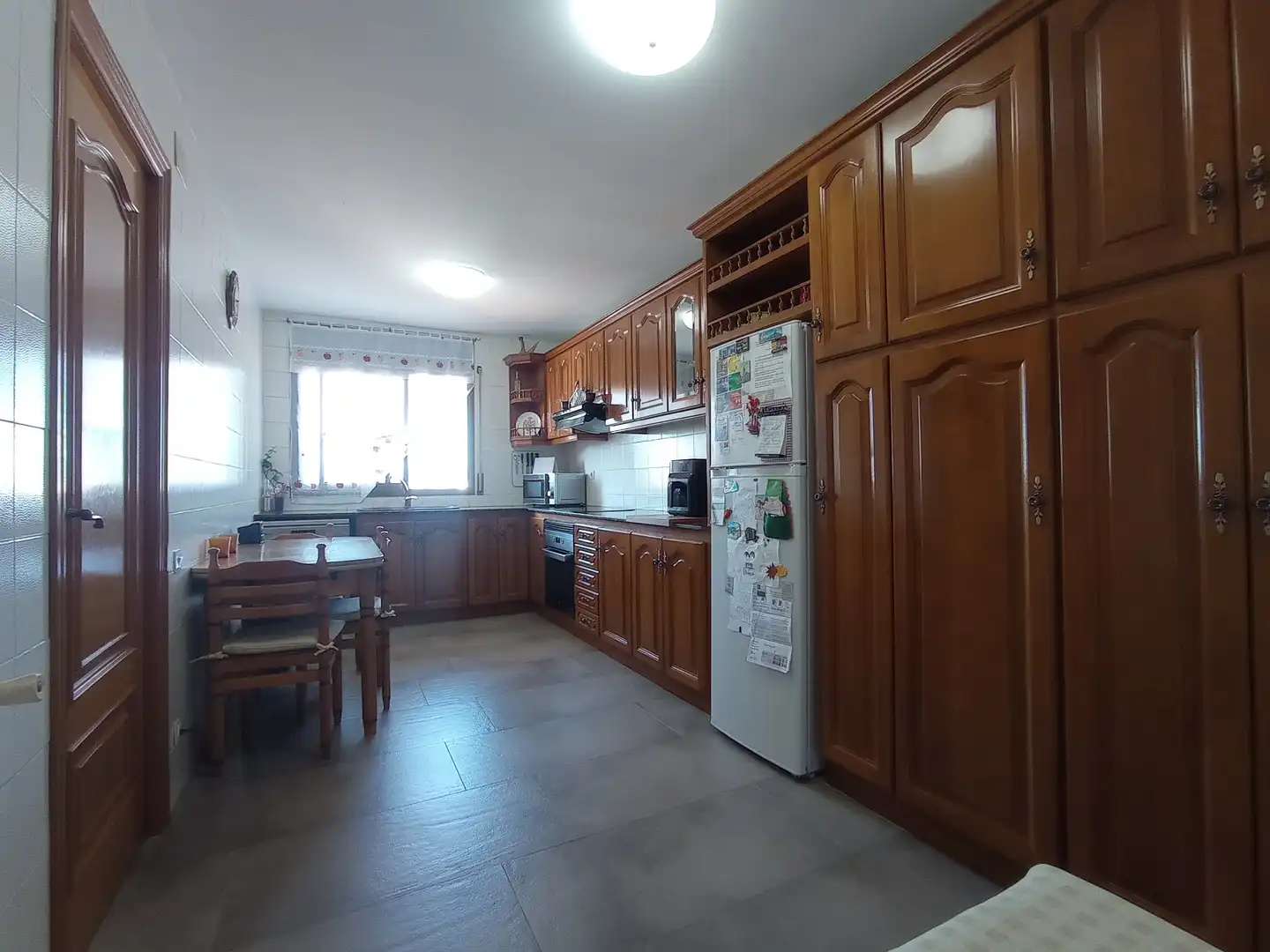 Küche von Einfamilien-Reihenhaus zum Verkauf in Santa Perpètua de Mogoda mit Klimaanlage, Heizung und Terrasse