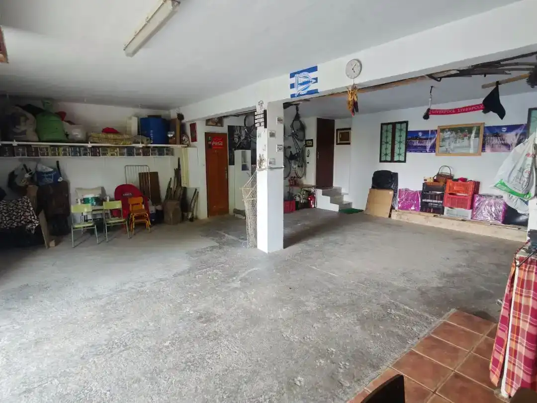 Casa adosada en venda en Valle de Losa