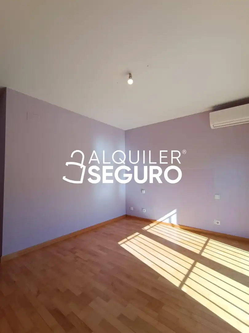 Dormitori de Casa o xalet de lloguer en Aranjuez amb Calefacció, Terrassa i Traster