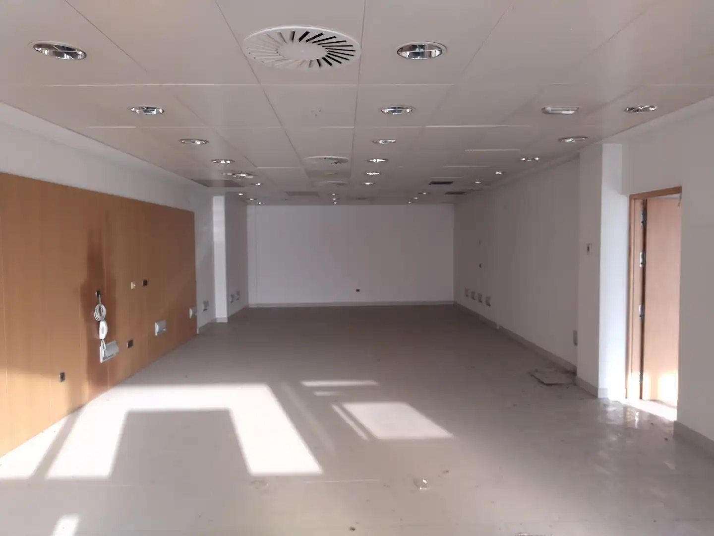 Local comercial en venda a A-8030 4, imagen 4