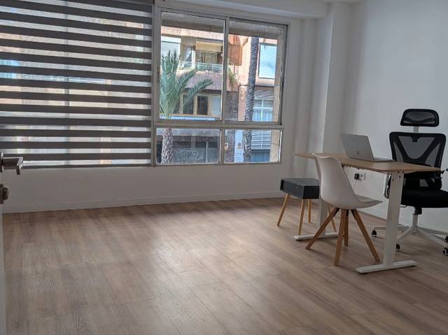 Oficina en Alquiler en Avinguda Benito Perez Galdos, 9 en Mercado