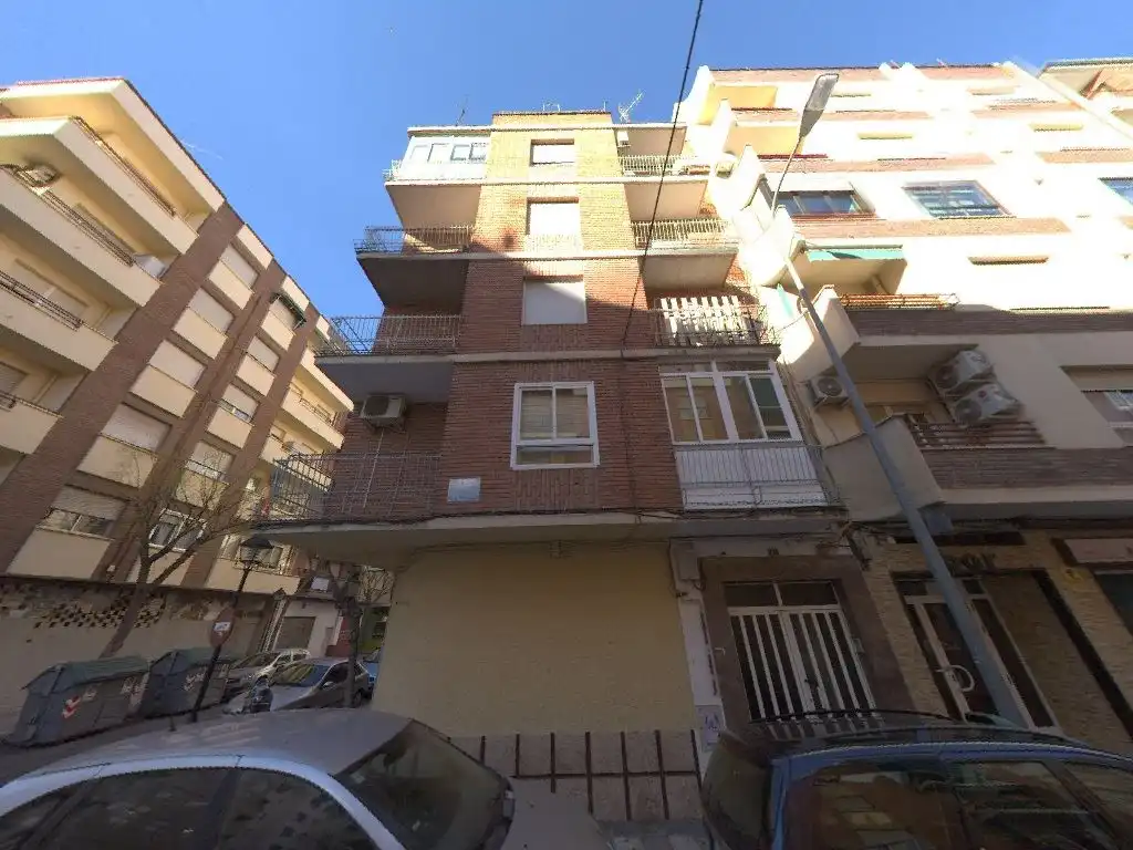 Flat with terrace for sale in Calle Cristóbal Pérez Pastor 44