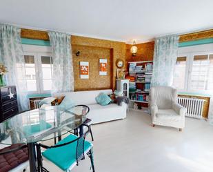 Living room of Flat for sale in  Madrid Capital