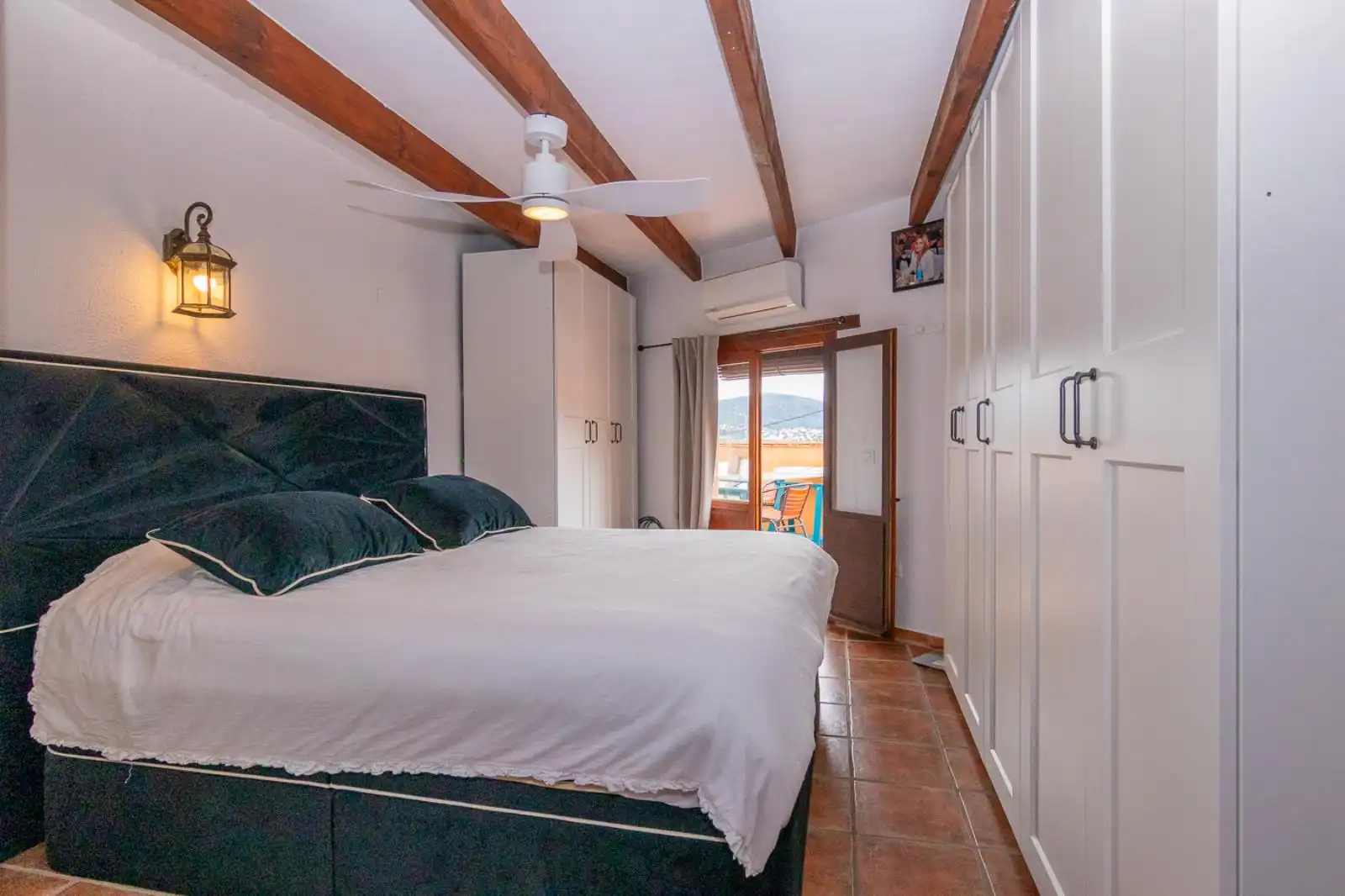 Habitación de Edificio en venta en Sagra