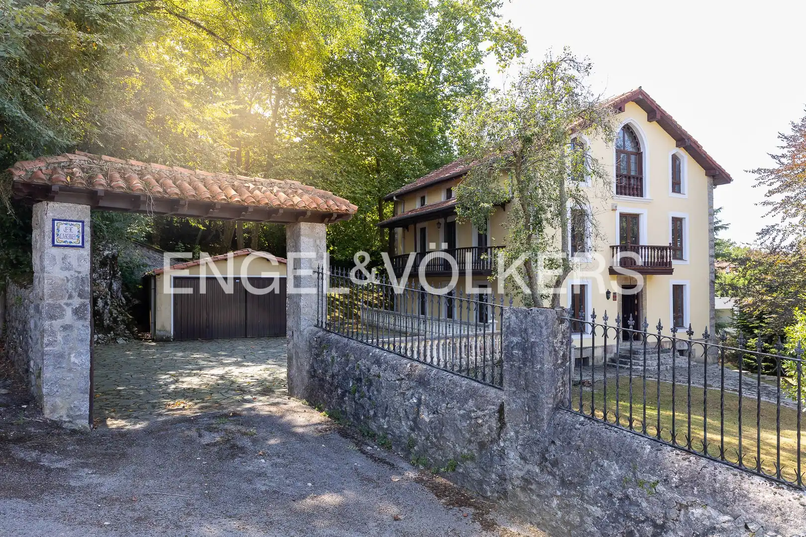 Haus mit Terrasse zum Verkauf in Avenida Leopoldo y Josefa Valle