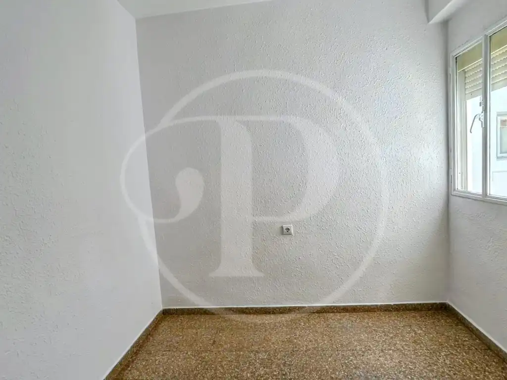 Dormitori de Pis en venda en Burjassot amb Aire condicionat i Balcó