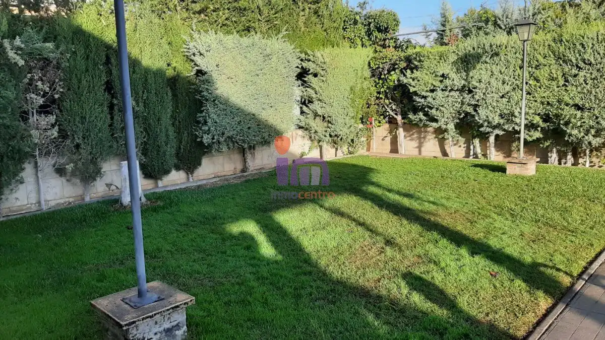 Chalet con piscina en venta en Valdepeñas, imagen 7