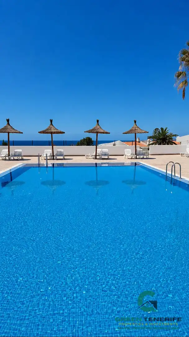 Swimming pool of Flat for sale in Adeje  with Terrace, Swimming Pool and Balcony