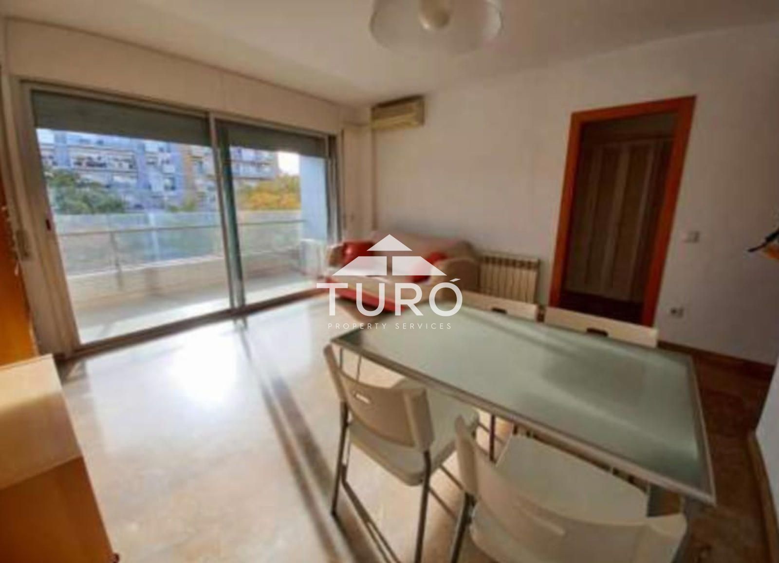 Exterior view of Flat for sale in Girona Capital  with Air Conditioner, Storage room and Oven