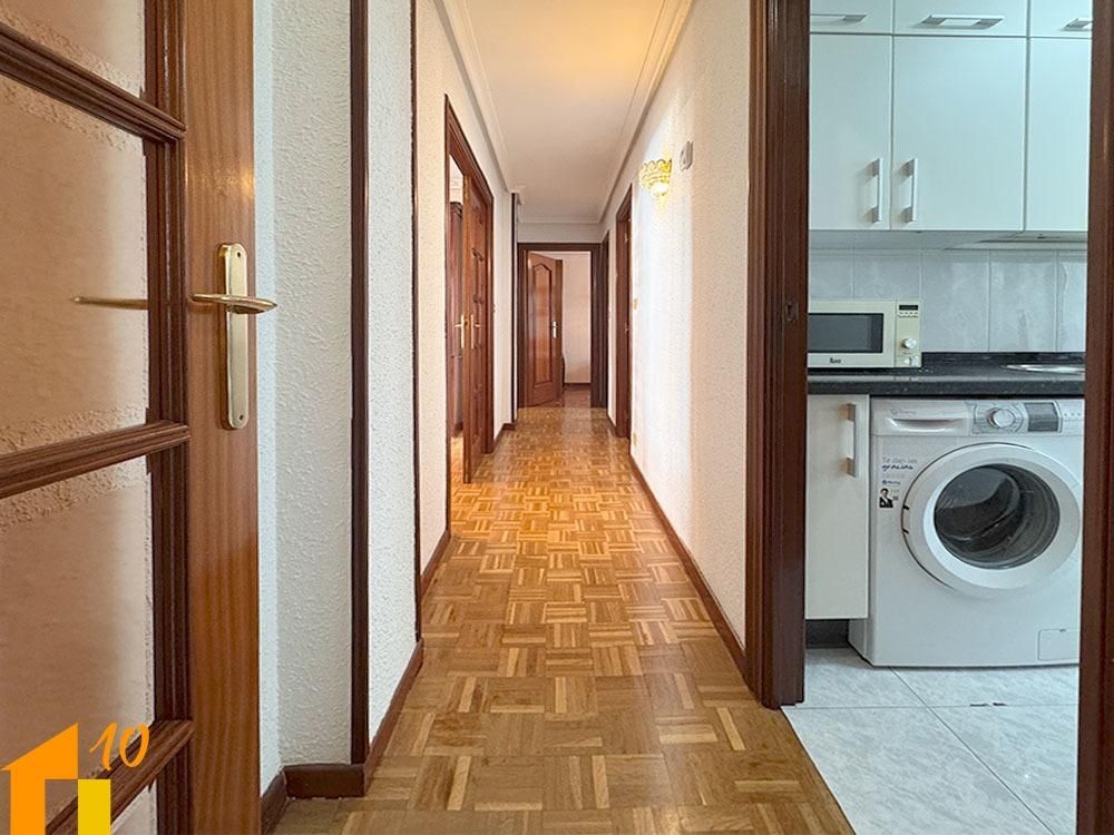 Flat for sale in Burgos Capital  with Heating