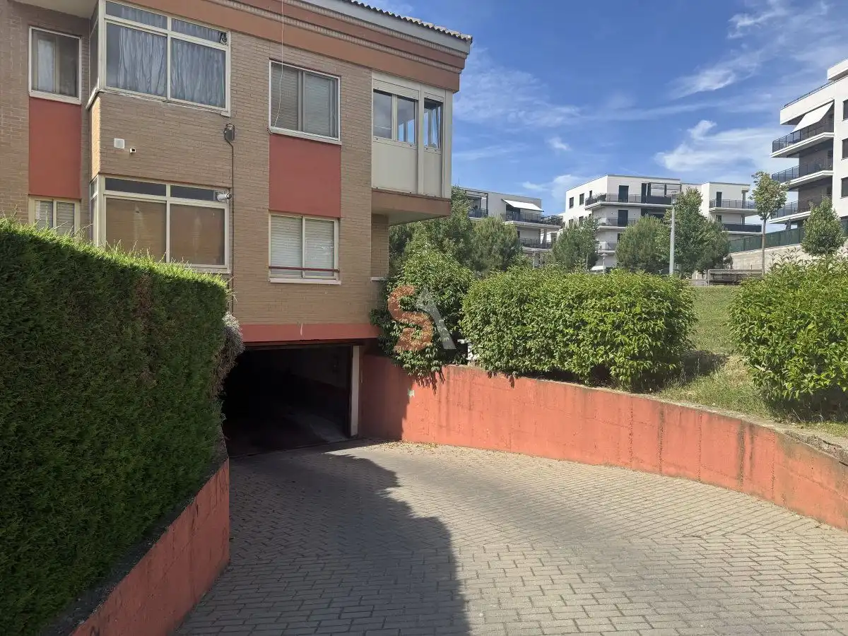 Aparcament de Pis en venda en Cistérniga amb Calefacció i Traster