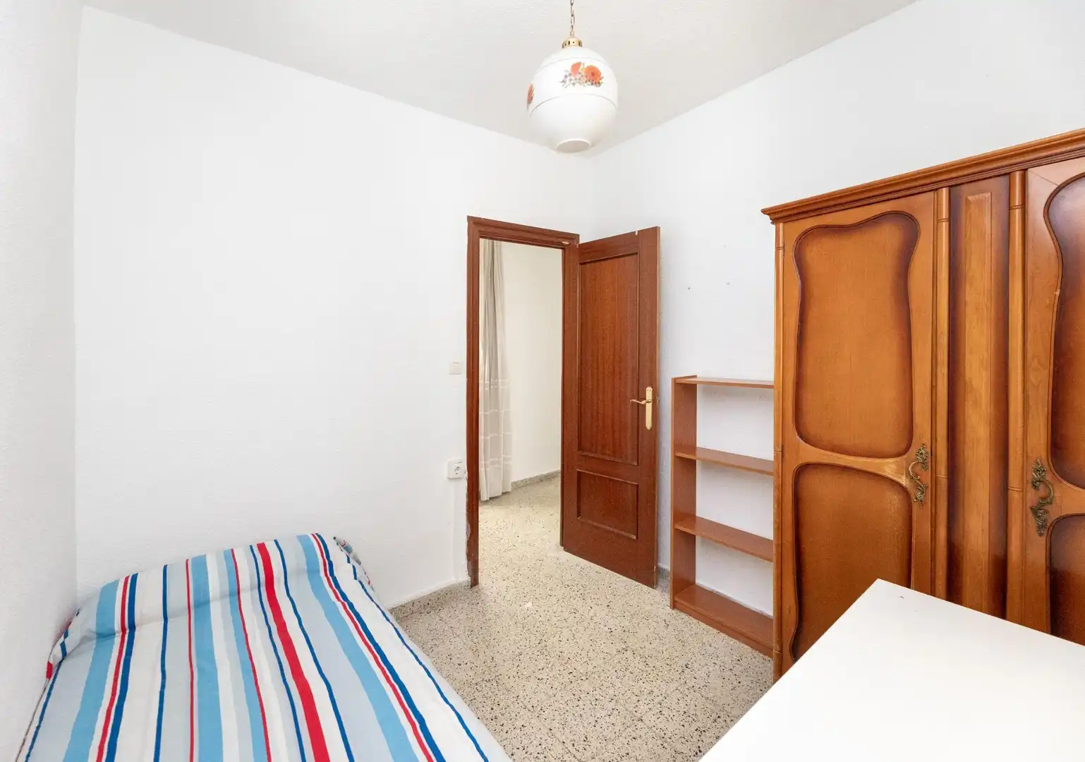 Habitación de Piso en venta en Granada