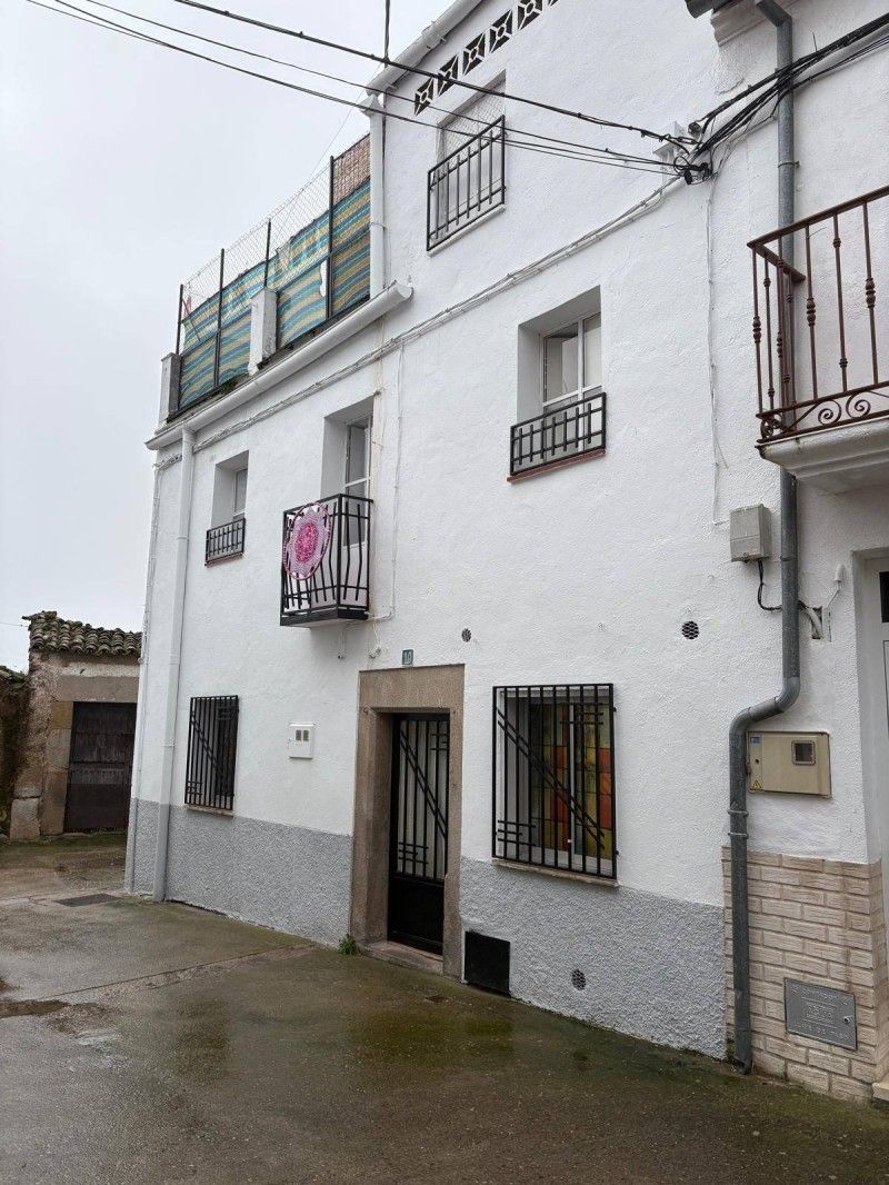 Exterior view of House or chalet for sale in Oliva de Plasencia  with Heating, Private garden and Terrace