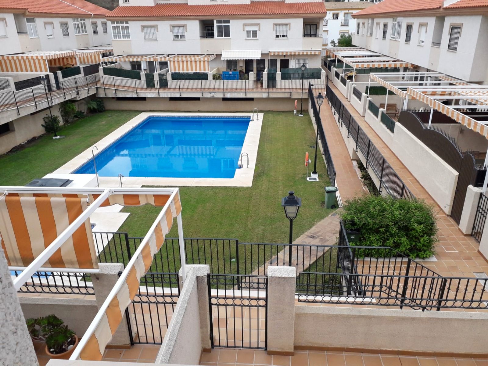 Casa adosada en venda a Calle Mar de las Antillas, 69, Jardines de Alhaurín - Huerta Alta - Fuensanguínea