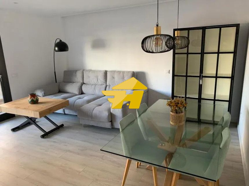 Pis de lloguer a Avenida Donantes de Órganos, Poniente-Norte - Miralbaida - Parque Azahara