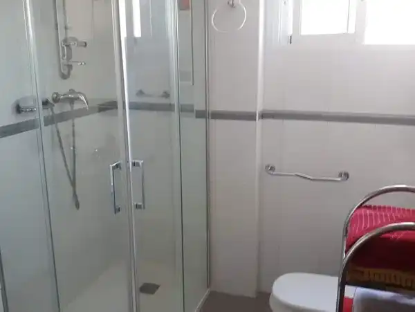 Bany de Pis en venda en Elche / Elx amb Aire condicionat, Traster i Balcó