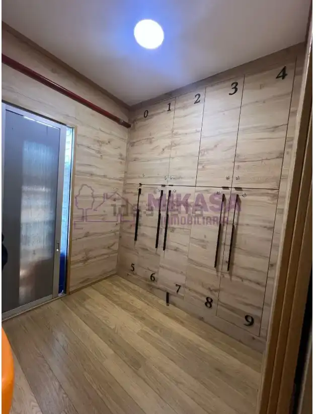 Schlafzimmer von Fabrikhallen zum Verkauf in Getafe