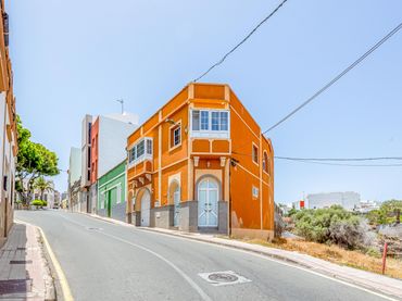 Maison avec balcon à vendre à Calle Francisco Pérez Ramírez