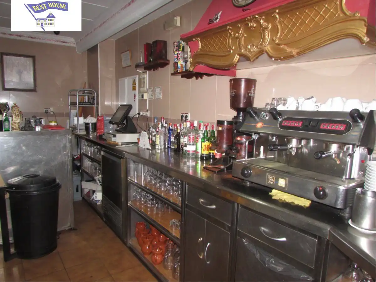 Local en venta en Albacete con Aire acondicionado y Amueblado