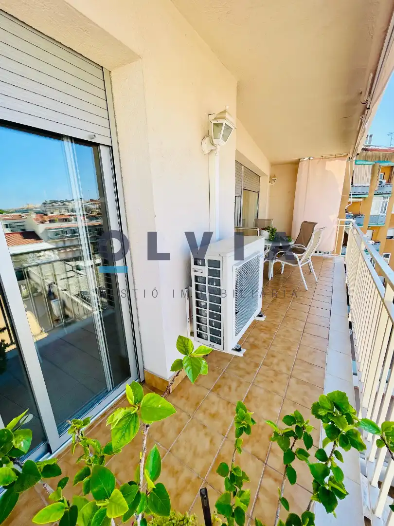 Balcony of Duplexes for sale in Terrassa  with Air Conditioner, Heating and Parquet flooring