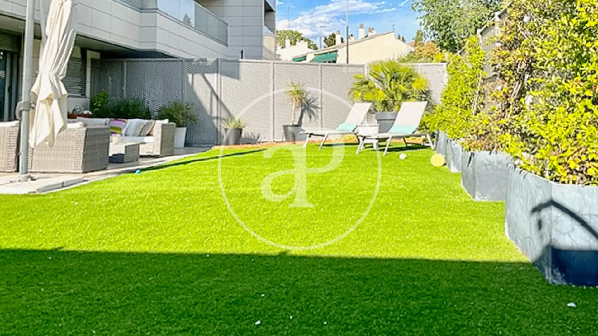 Garden of Flat for sale in  Madrid Capital  with Air Conditioner, Heating and Private garden