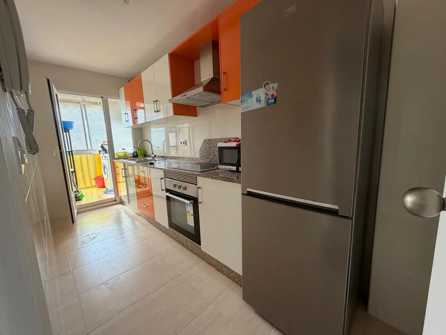 Cuina de Pis de lloguer en Cartagena amb Aire condicionat, Moblat i Forn