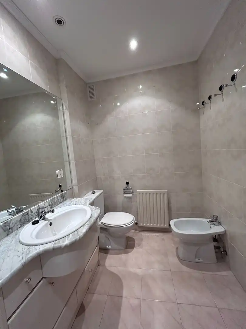Baño de Casa adosada en venta en Laredo con Calefacción