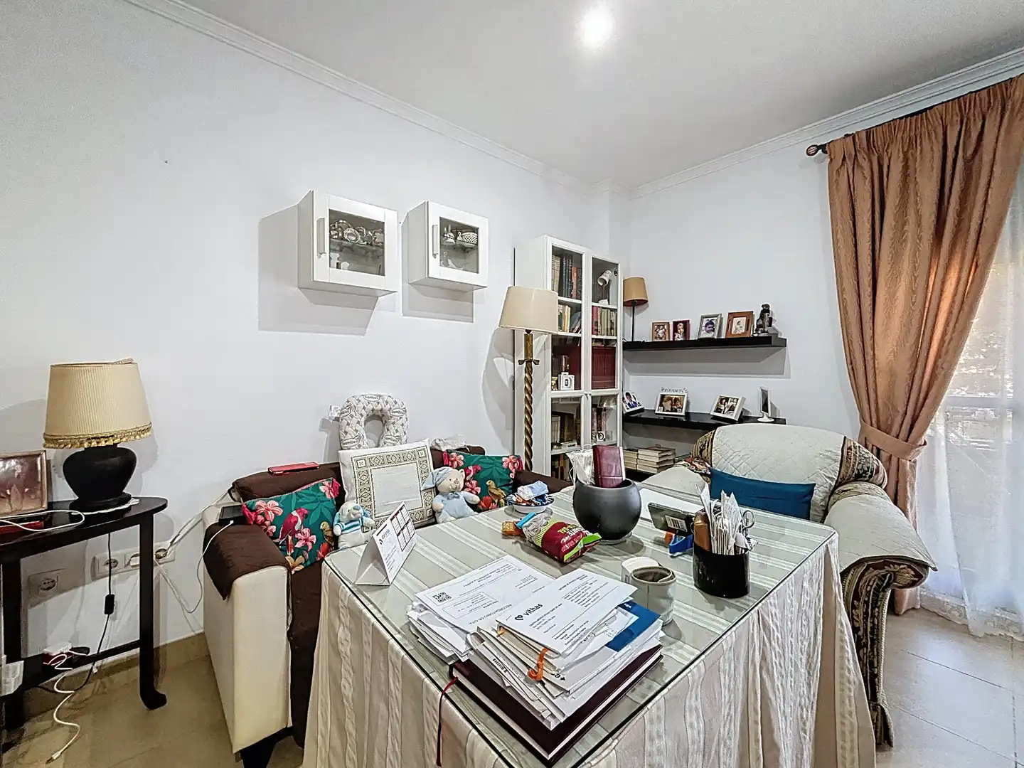 Sala d'estar de Pis en venda en Vélez-Málaga amb Aire condicionat, Terrassa i Moblat