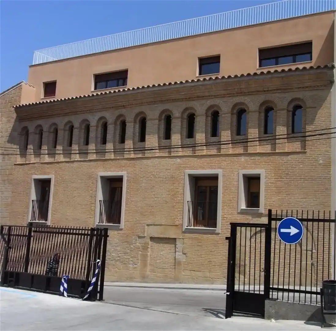 Vista exterior de Piso en venta en Caspe con Balcón