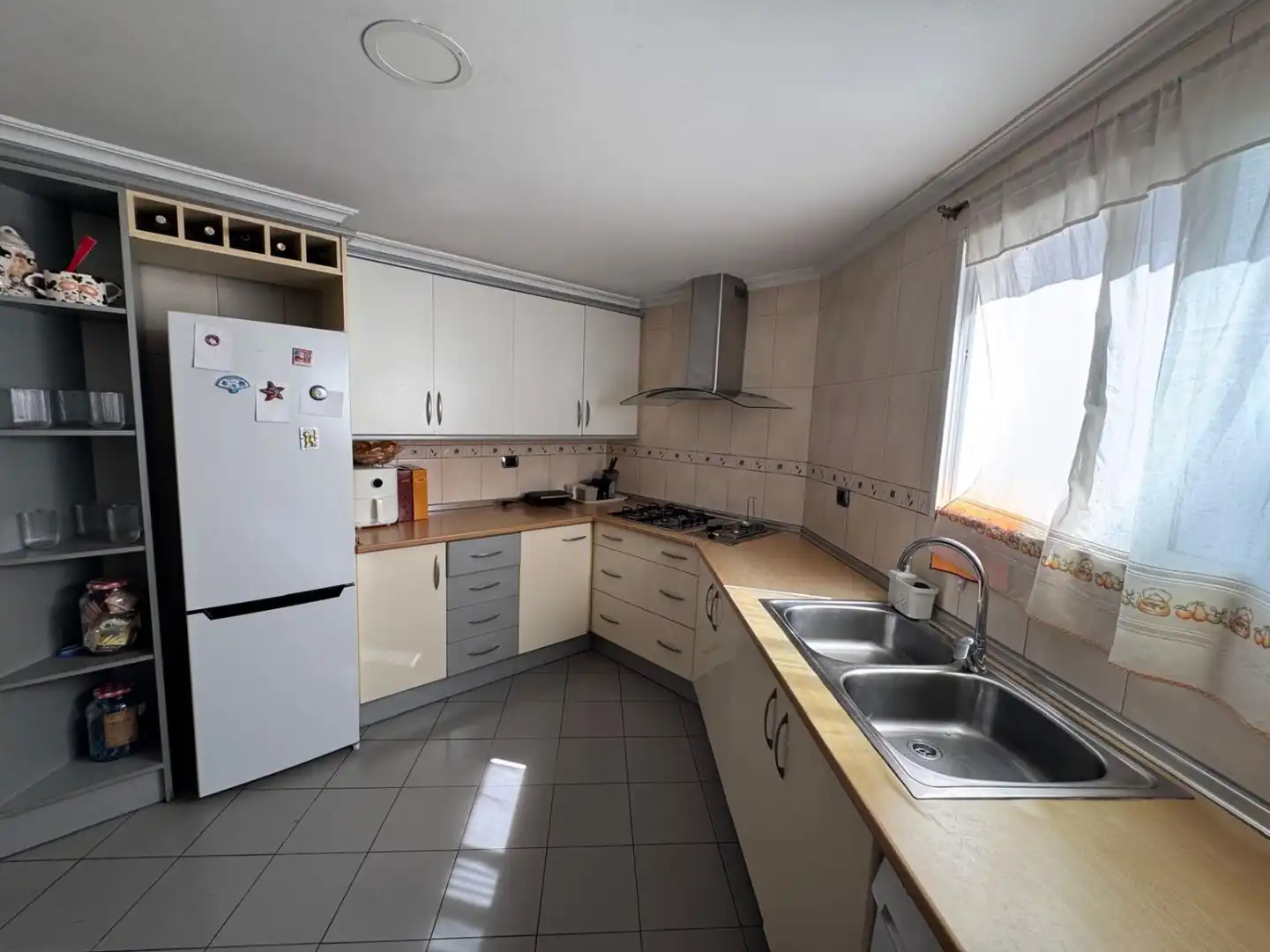 Cuina de Àtic en venda en Burriana / Borriana amb Terrassa, Traster i Moblat