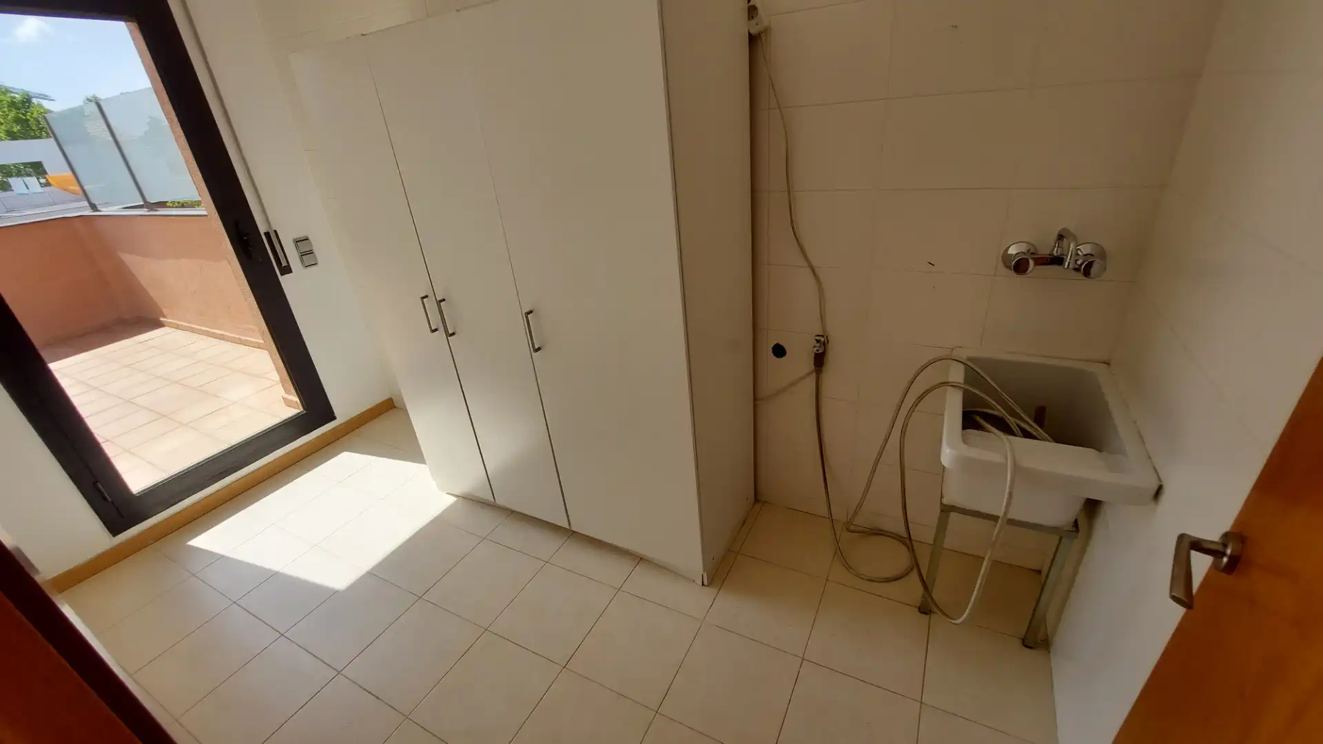 Cocina de Casa adosada en venta en Vilafranca del Penedès con Aire acondicionado, Calefacción y Jardín privado