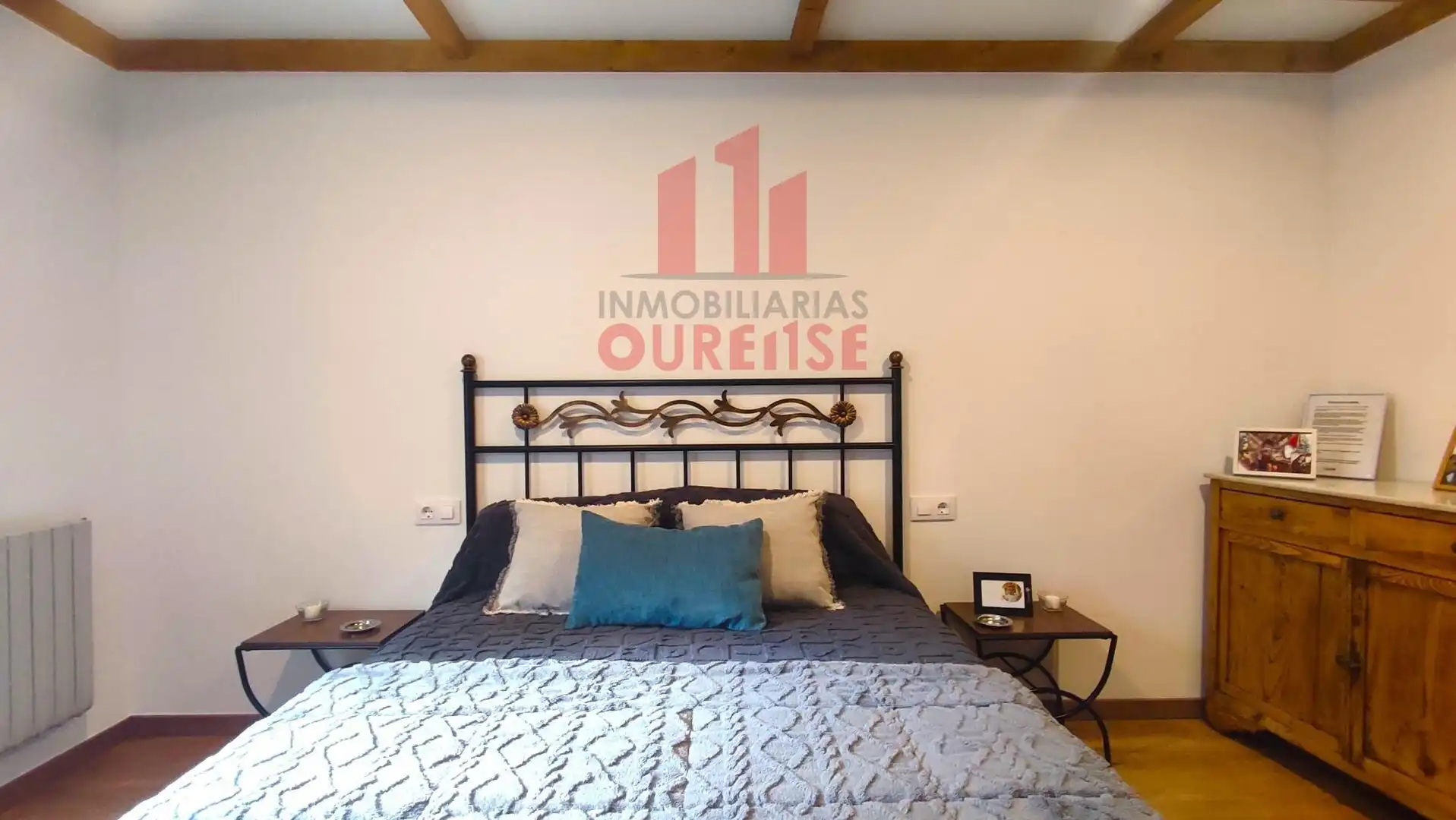 Dormitori de Casa o xalet en venda en Baños de Molgas amb Calefacció, Jardí privat i Moblat