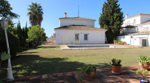 FANTÁSTICO CHALET DE 5 DORMITORIOS EN PUEBLO NUEVO DE GUADIARO CON GRAN PARCELA Y PISCINA, imatge 4