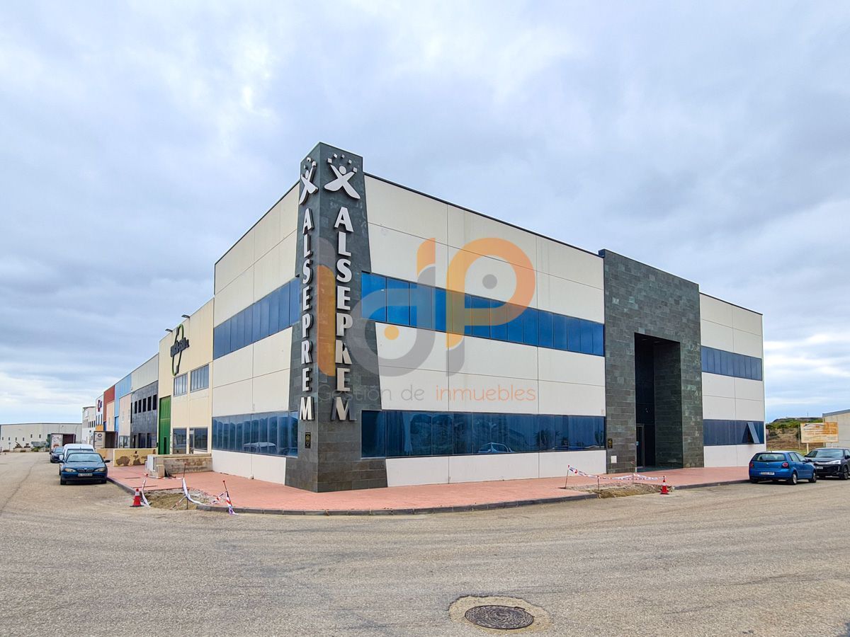Exterior view of Industrial buildings for sale in Huércal-Overa