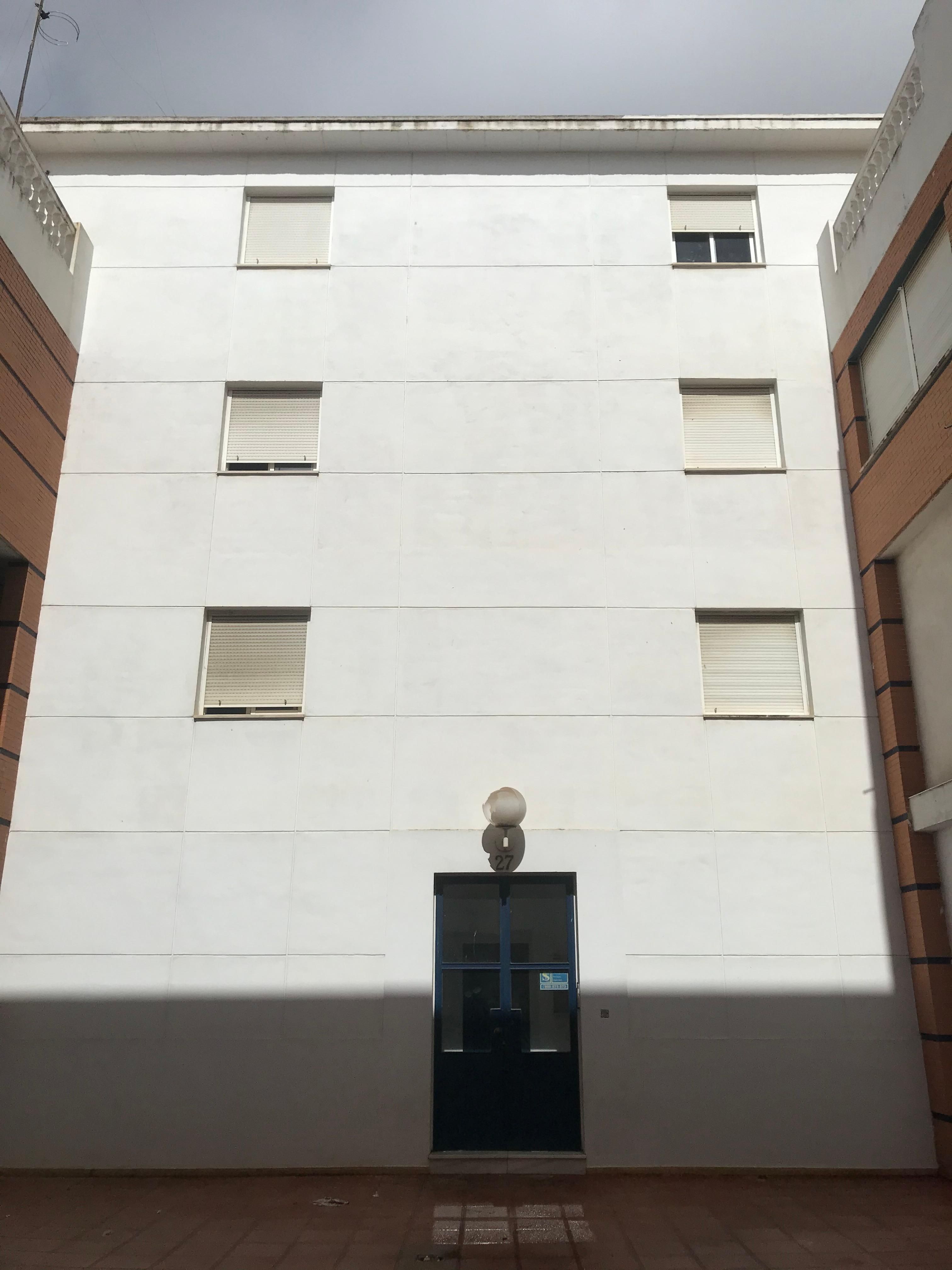 Vista exterior de Oficina en venda en Dos Hermanas