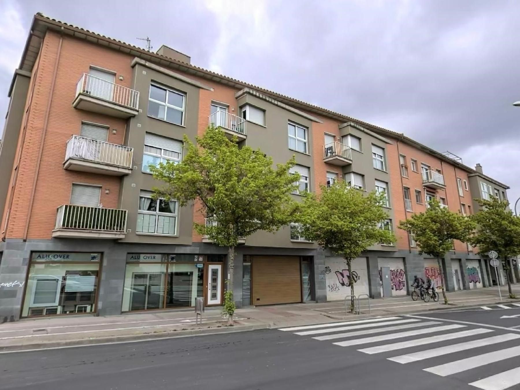 Vista exterior de Pis en venda en Vic
