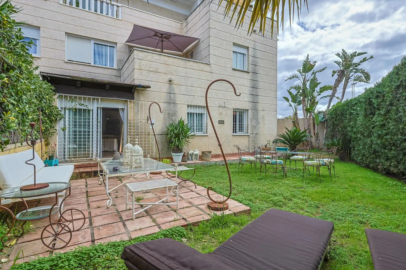 Terraza de Piso en venta en Tomares con Aire acondicionado, Jardín privado y Piscina comunitaria