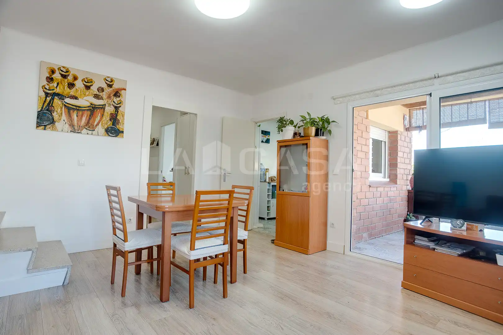 Esszimmer von Einfamilien-Reihenhaus zum Verkauf in Les Franqueses del Vallès mit Klimaanlage, Heizung und Parkett