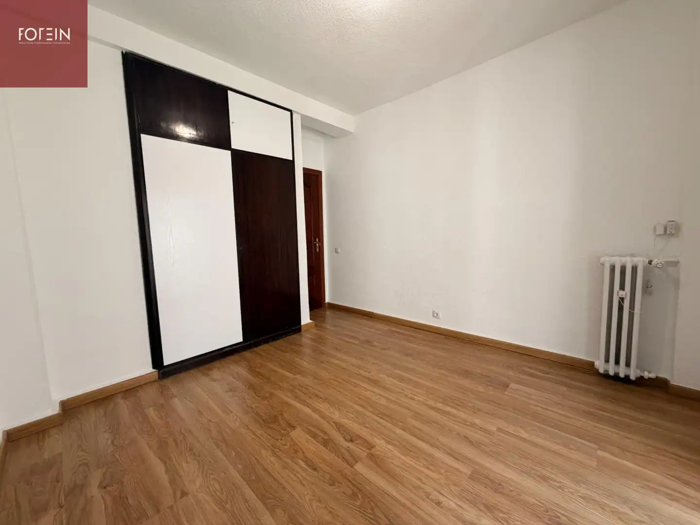 Bedroom of Flat for rent in Madrid  with Heating, Terrace and Storage room