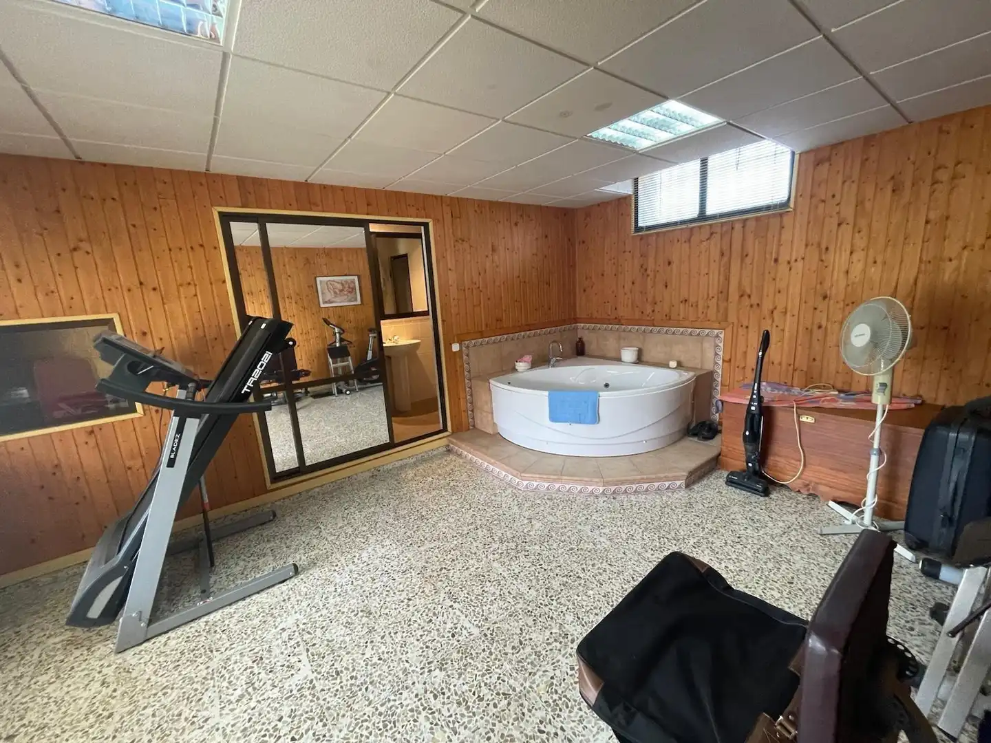 Houses for sale in Trujillo  with Air Conditioner, Heating and Storage room