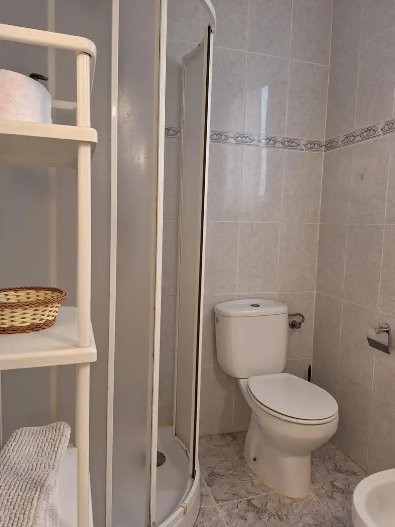 Bathroom of Flat for rent in Murcia  with Air Conditioner, Heating and Furnished