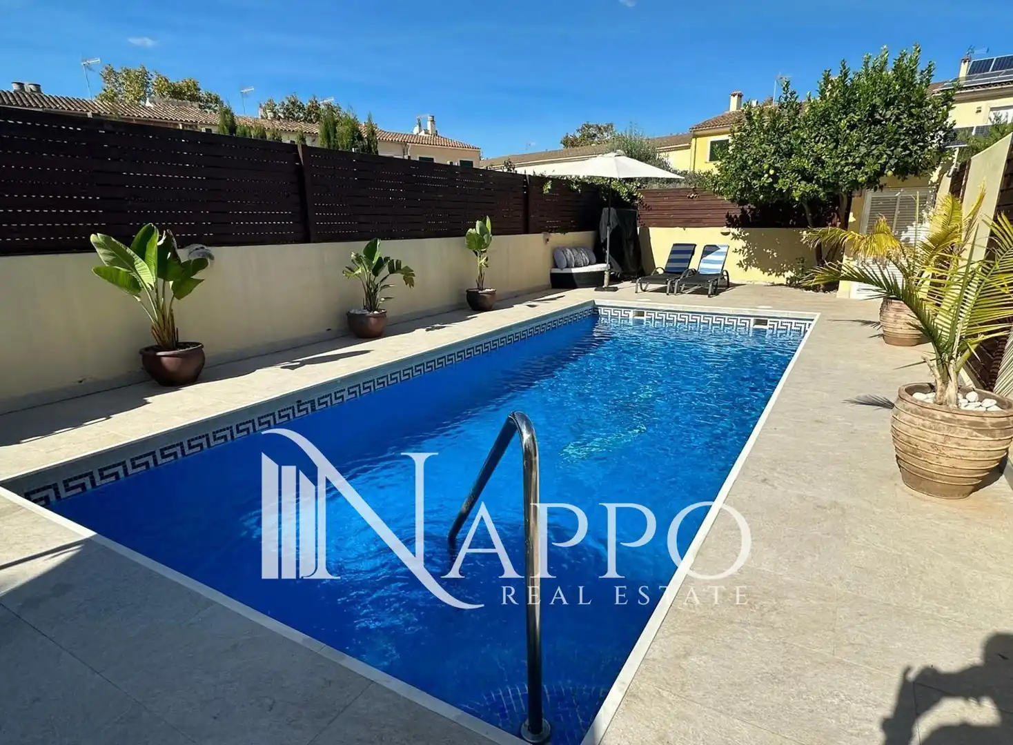 Piscina de Casa o xalet de lloguer en  Palma de Mallorca amb Aire condicionat, Calefacció i Jardí privat