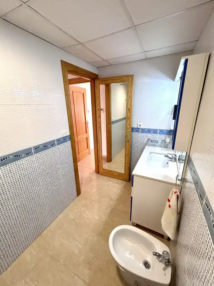 Bany de Planta baixa en venda en Águilas amb Aire condicionat, Piscina i Balcó