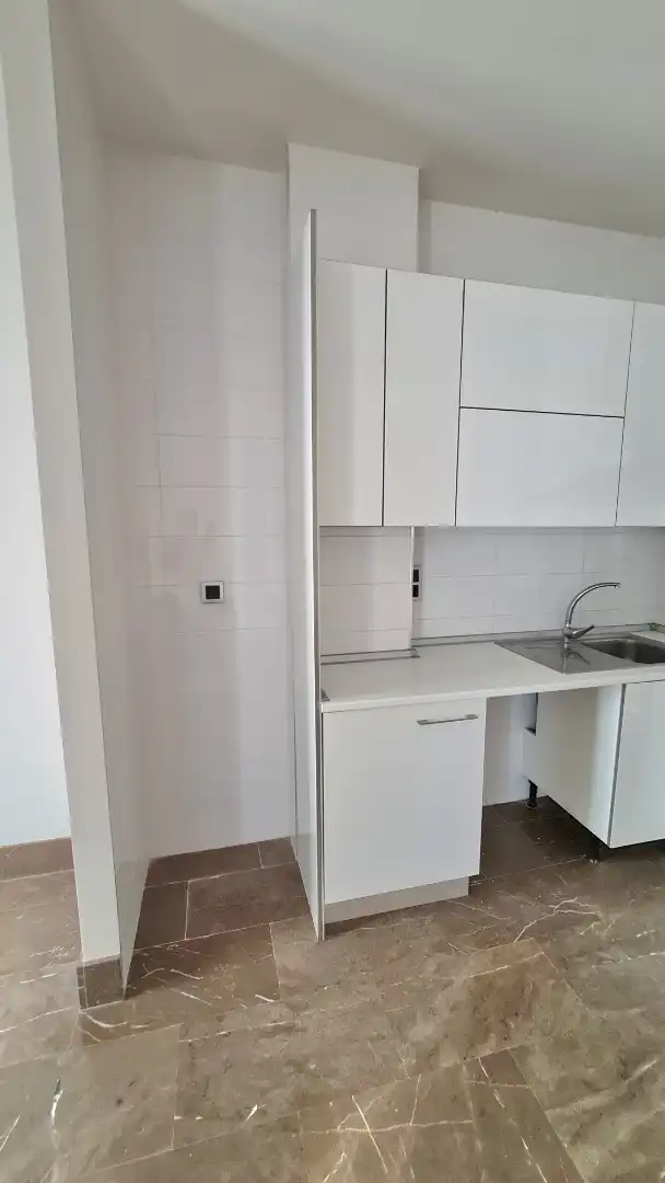 Cuina de Pis de lloguer en Almería amb Aire condicionat i Calefacció