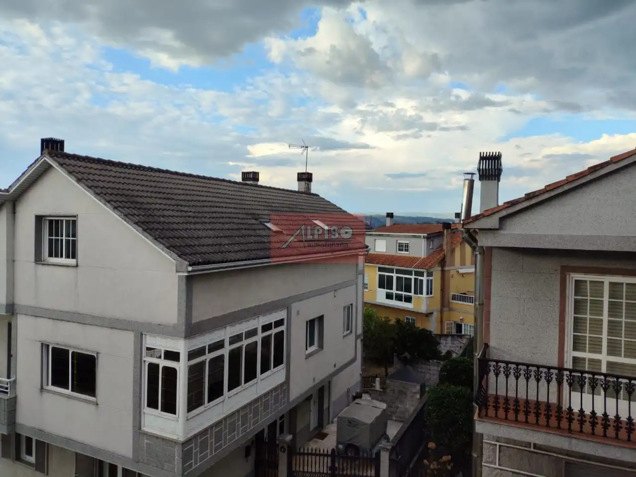 Vista exterior de Casa o chalet en venta en Ourense Capital  con Jardín privado y Balcón
