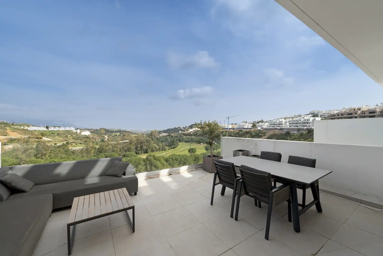 Terrasse von Dachboden zum Verkauf in Mijas mit Klimaanlage, Terrasse und Schwimmbad