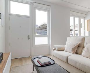 Sala d'estar de Estudi per a compartir en  Madrid Capital amb Aire condicionat i Terrassa