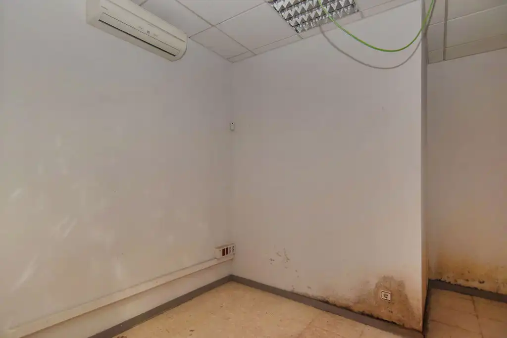 Local comercial en venda a C/ Camp del Mar, imagen 13