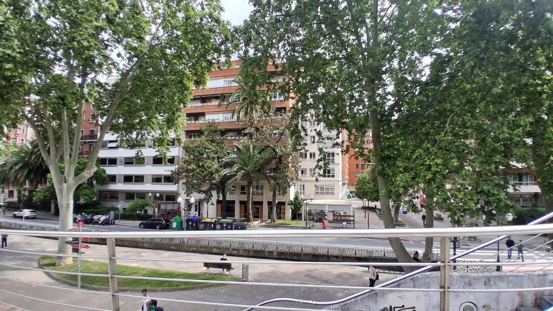 Vista exterior de Pis en venda en Bilbao  amb Calefacció i Traster