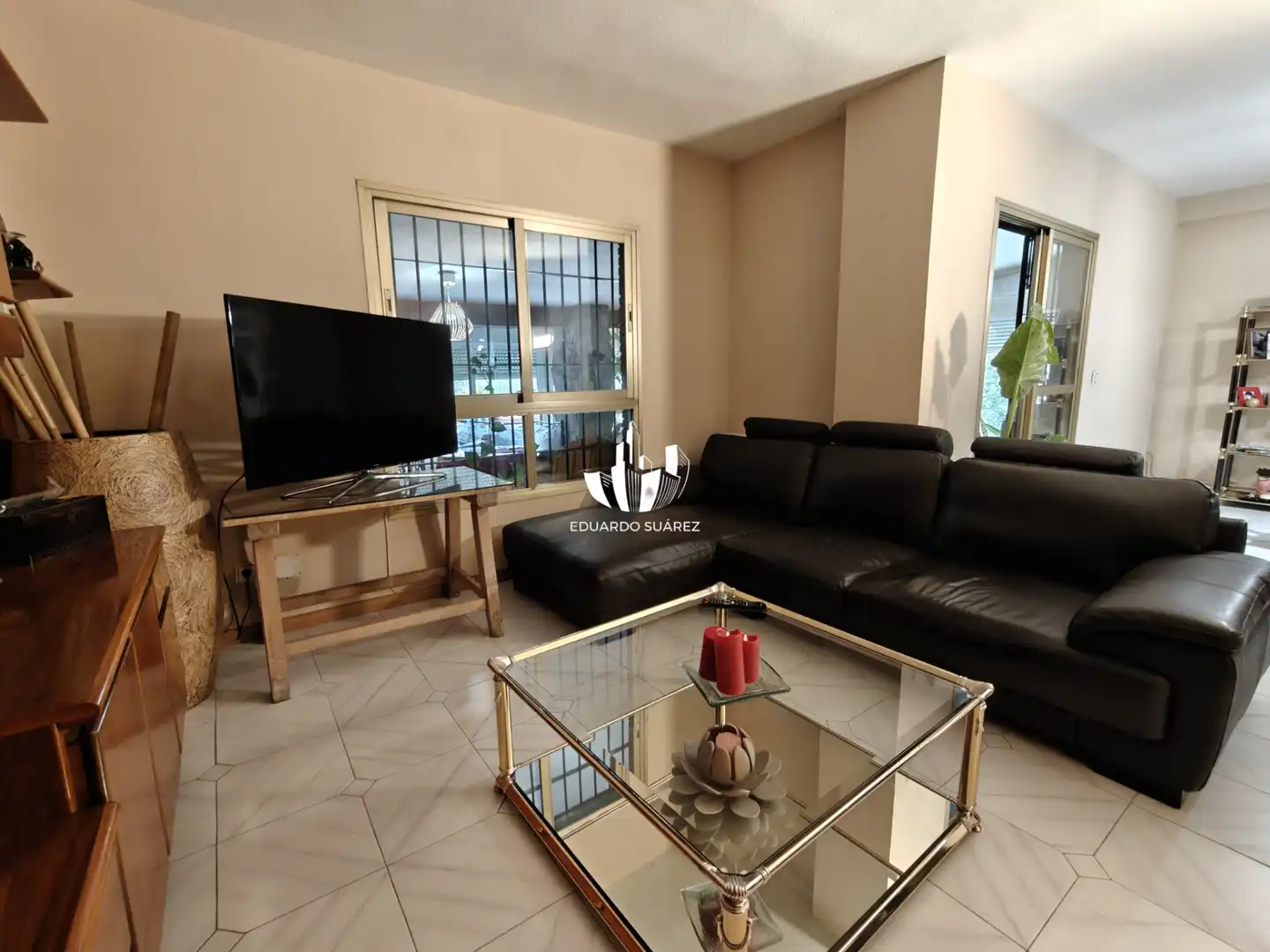 Sala d'estar de Casa o xalet en venda en Rivas-Vaciamadrid amb Calefacció, Jardí privat i Terrassa